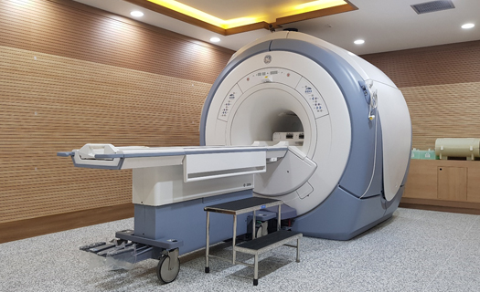 1.5T MRI GE HDXT